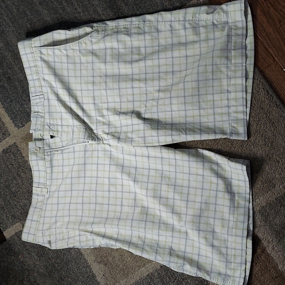 Nike Golf Men's White Plaid Shorts